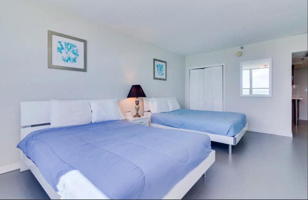 Castle 835 Oceanview Studio On Beach With Pool, Gym, Bars, And Free Parking マイアミビーチ エクステリア 写真